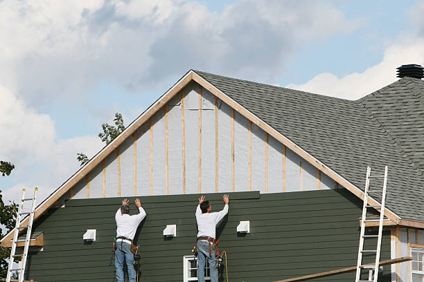 Professional Siding Contractor technician working in Parker, TX